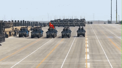 日本網(wǎng)友第一次看中國建軍節(jié)閱兵直播 啥反應(yīng)？