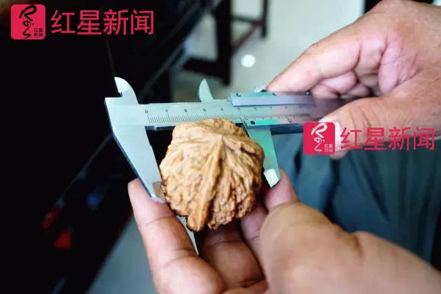 文玩核桃遇冷由幾萬一對降到5元沒人要？商戶否認