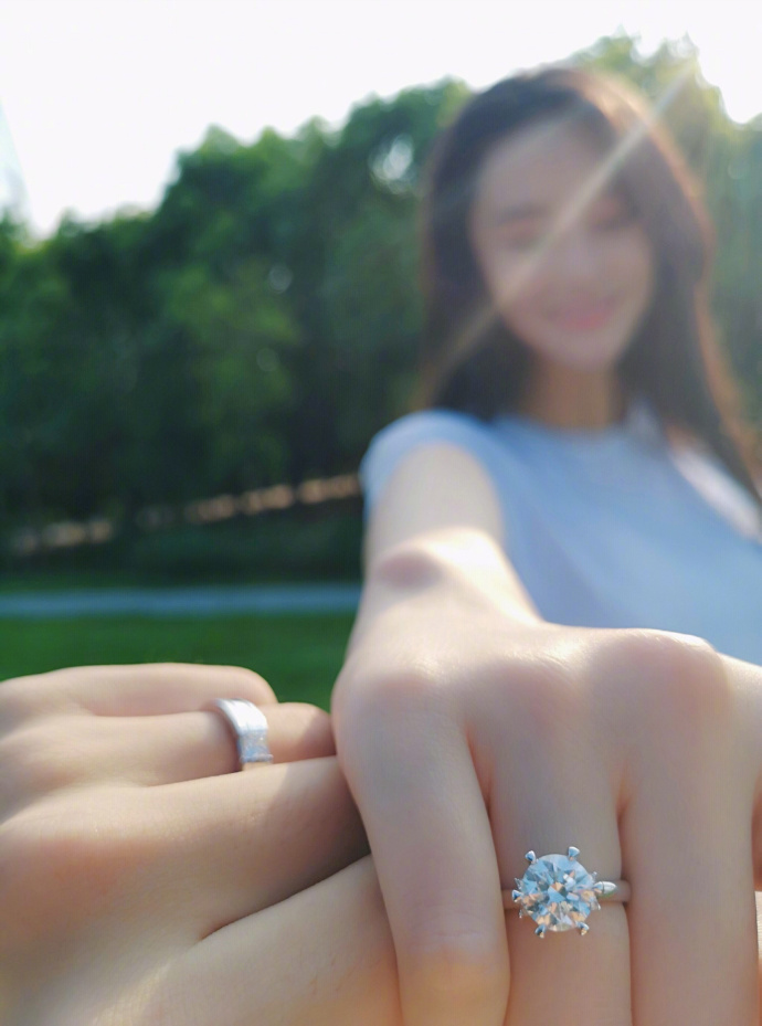 張馨予的婚紗成了淘寶爆款，知道價格后讓人大跌眼鏡！