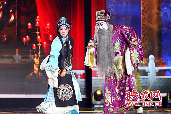 《梨園春》"中國豫劇百團(tuán)爭(zhēng)霸"總決賽舉行 獻(xiàn)禮建黨95周年