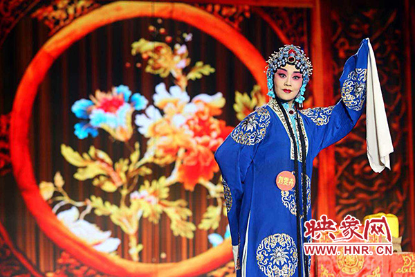 《梨園春》"中國豫劇百團(tuán)爭(zhēng)霸"總決賽舉行 獻(xiàn)禮建黨95周年