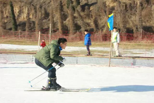 這幾個(gè)帥氣的姿勢(shì)，真的像專業(yè)級(jí)選手了呢