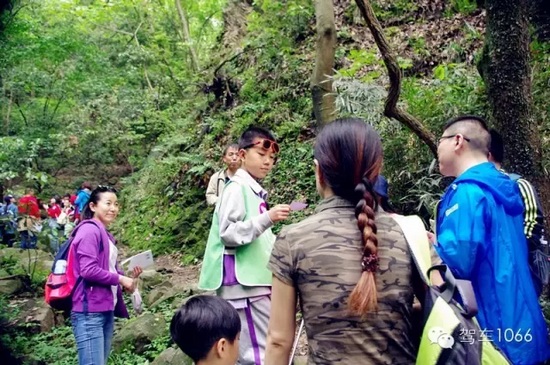 看我這小隊(duì)長，合格嗎？