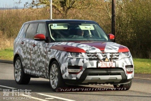 此前曝光的攬勝運(yùn)動(dòng)版諜照