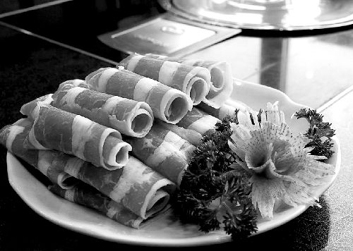 牛羊肉價格春節(jié)前直接“奔三”，市民感嘆吃牛羊肉是一種奢侈