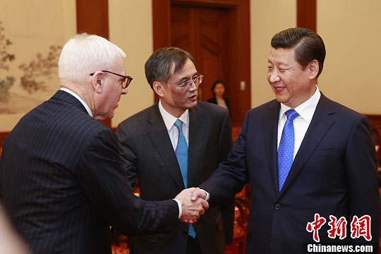 10月23日，中國國家主席習(xí)近平在北京釣魚臺(tái)國賓館會(huì)見清華大學(xué)經(jīng)濟(jì)管理學(xué)院顧問委員會(huì)海外委員。