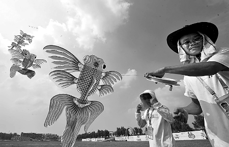 7月30日，第七屆全國農(nóng)運(yùn)會首項(xiàng)賽事——風(fēng)箏比賽在南召縣開賽