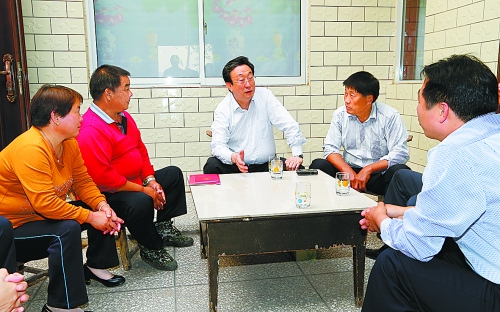 郭庚茂焦作濟源洛陽調(diào)研側記 深入傾聽群眾呼聲