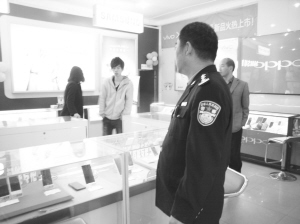 南陽(yáng)市區(qū)沿街門(mén)店搞促銷