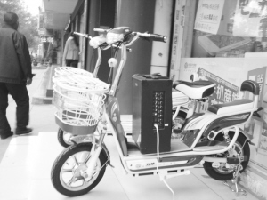 南陽(yáng)市區(qū)沿街門(mén)店搞促銷