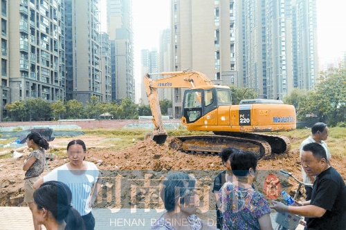 昨天，由于附近居民抗議，紅旗變電站項(xiàng)目再次停工