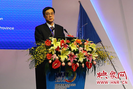 鄭州航空港區(qū)管委會主任張延明。