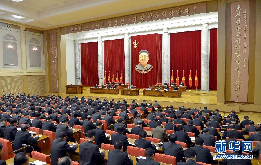 據(jù)朝中社12月9日提供的照片顯示，12月8日，朝鮮勞動(dòng)黨中央政治局?jǐn)U大會(huì)議在平壤舉行。