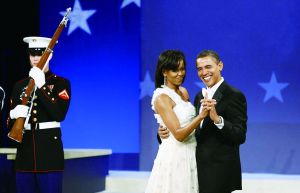 奧巴馬夫婦去年總收入298.8萬元人民幣。