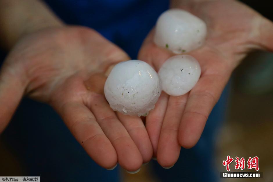 美國中西部遭冰雹襲擊 美國中西部遭冰雹襲擊