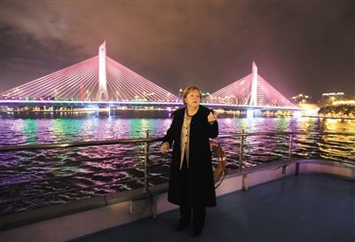 2012年2月3日，德國總理默克爾夜游廣州。