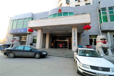 李宏亮在被違規(guī)辦理了監(jiān)外執(zhí)行后，再犯命案。