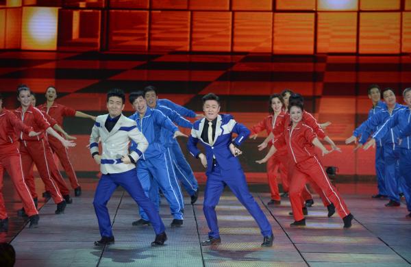 《小蘋果》、《最炫民族風(fēng)》等廣場舞曲將會(huì)有全國統(tǒng)一、編排科學(xué)、帶給人正能量的全新動(dòng)作。 CFP 資料