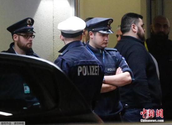 當(dāng)?shù)貢r(shí)間24日，一架空客A320飛機(jī)在法國(guó)南部阿爾卑斯墜機(jī)。