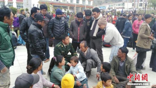 圖為西藏日喀則市吉隆縣吉隆鎮(zhèn)現(xiàn)場。 李國偉 攝