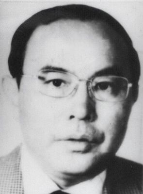 胡玉興 現(xiàn)年59歲，外逃前任山西省太原市住房制度改革辦公室主任，2002年7月逃往澳大利亞或新西蘭。