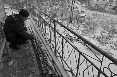 隗永寶補(bǔ)償給村民的鋼筋。京華時(shí)報(bào)記者 韓林君 攝