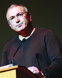 2014年3月10日，烏克蘭，霍多爾科夫斯基在基輔理工大學(xué)發(fā)表演講。