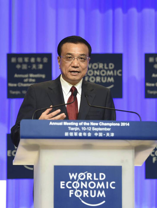 李克強(qiáng)總理出席夏季達(dá)沃斯論壇并發(fā)表開(kāi)幕式致辭。