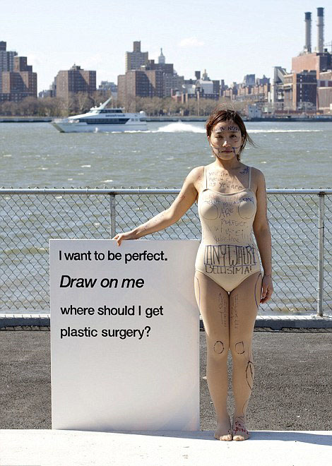 韓攝影師鏡頭記錄患者整容術后的生活 韓攝影師鏡頭記錄患者整容術后的生活