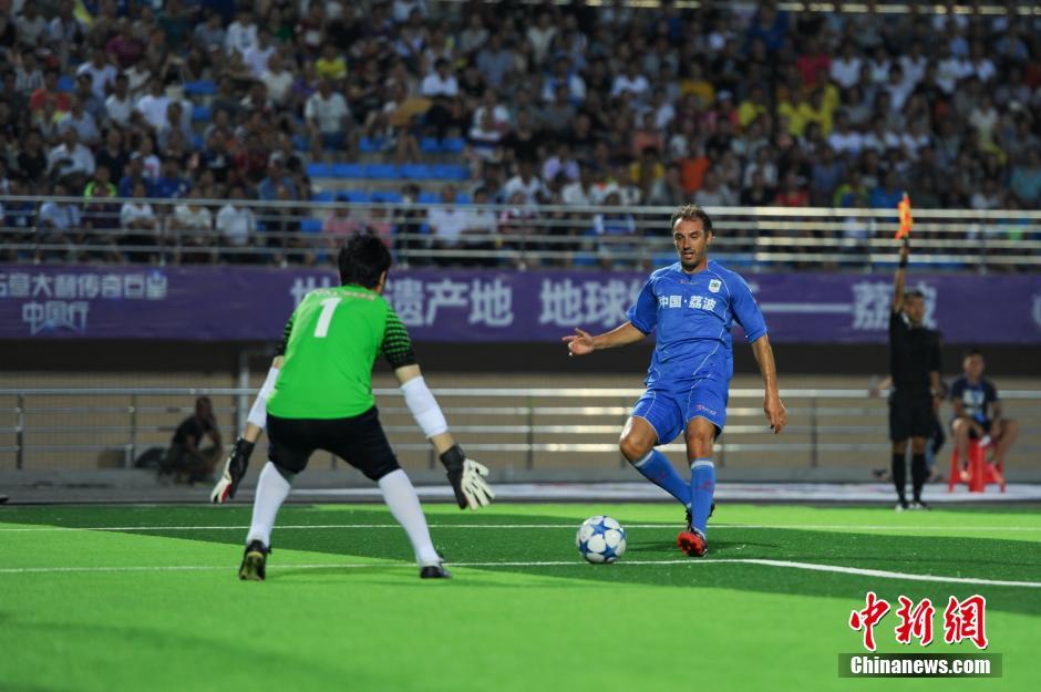 中國元老明星足球隊?wèi)?zhàn)勝意大利傳奇巨星隊 中國元老明星足球隊?wèi)?zhàn)勝意大利傳奇巨星隊