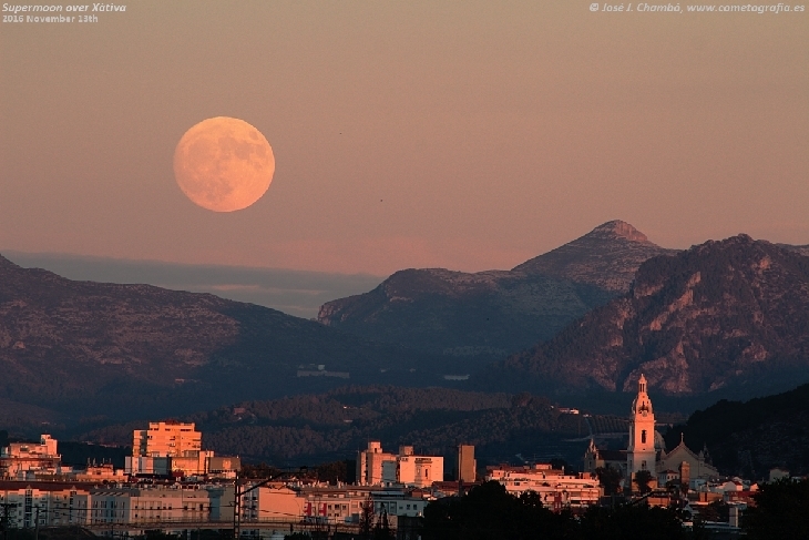 68年來(lái)最大！今晚夜空上演超級(jí)月亮