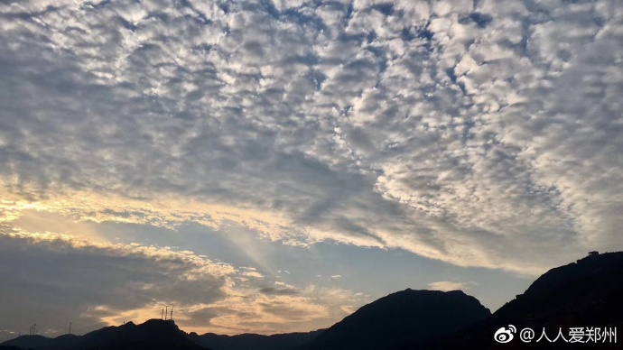 又被鄭州的藍(lán)天刷屏！隨便一拍就是手機(jī)壁紙