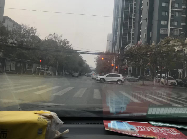 限行第一天！鄭州的早高峰是這個樣子的