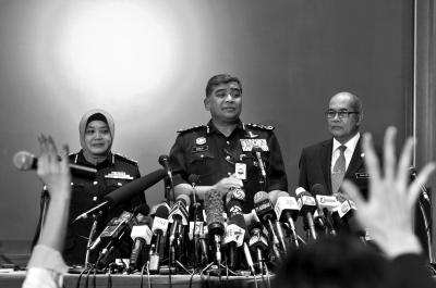馬來西亞總警察長答記者問。記者陶冉 攝