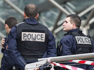 失業(yè)女子48小時內(nèi)報警637次因騷擾警方被判刑