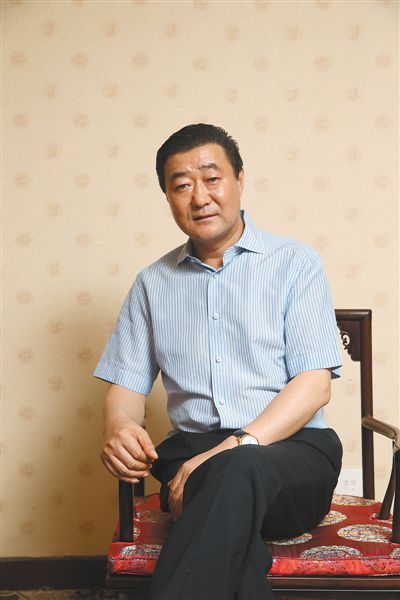 　張新明金業(yè)集團(tuán)董事長(zhǎng)。2002年進(jìn)入焦炭領(lǐng)域。2010年，張新明將金業(yè)煤焦化集團(tuán)部分資產(chǎn)以79億賣