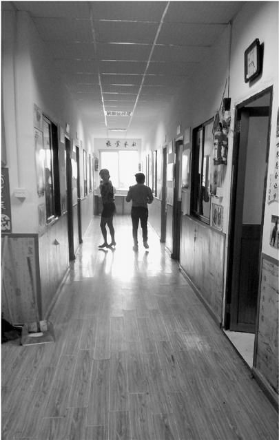 學(xué)校造假致290余名學(xué)生無學(xué)籍 均為外來人員子女 學(xué)校造假致290余名學(xué)生無學(xué)籍 均為外來人員子女