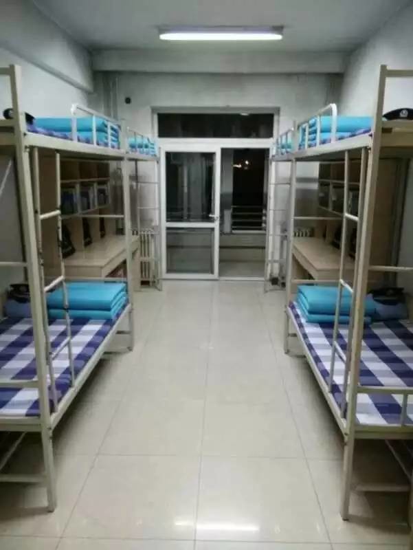 這個(gè)學(xué)校的男生宿舍火了！女同學(xué)都喊著要嫁