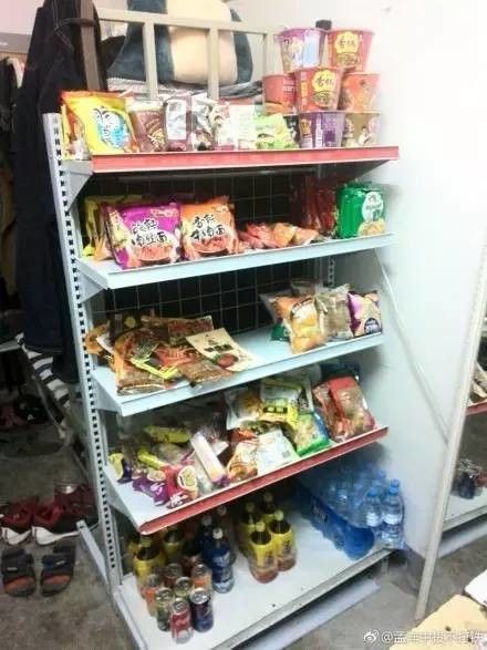 這個(gè)學(xué)校的男生宿舍火了！女同學(xué)都喊著要嫁