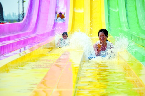 安陽天之瑤水上樂園學生免費玩，成人49元