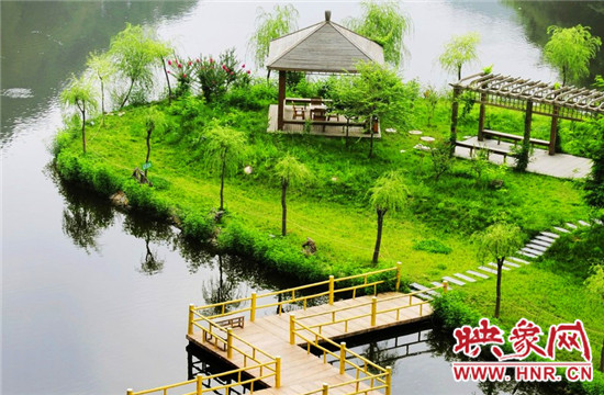 美不勝收 爬山、游園、賞奇觀（組圖）