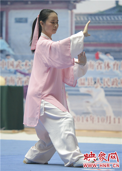 太極拳發(fā)源地齊聚英豪 全國(guó)公開(kāi)賽上各展風(fēng)流 太極拳發(fā)源地齊聚英豪 全國(guó)公開(kāi)賽上各展風(fēng)流