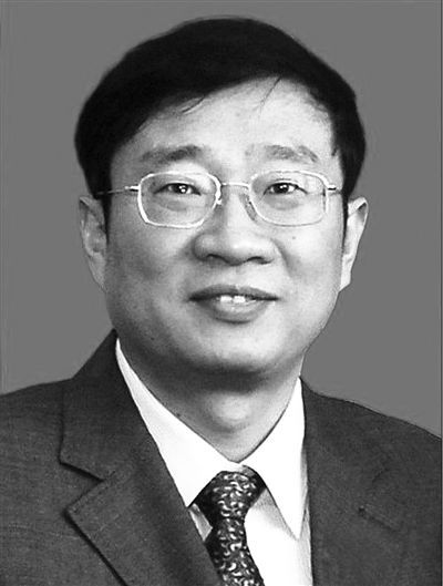 殲-15飛機研制現場總指揮羅陽，因突發(fā)急性心梗殉職，享年51歲