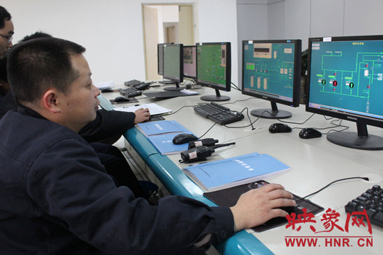 鄭州供暖首日迎考 映象網(wǎng)“問暖”市民 鄭州供暖首日迎考 映象網(wǎng)“問暖”市民