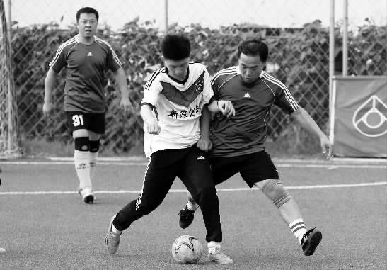 天行健隊(duì)在國(guó)家足球一級(jí)裁判、中超裁判于躍的帶領(lǐng)下，配合那是相當(dāng)默契