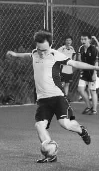 雖然俺是替補(bǔ)，可腳法依然風(fēng)騷