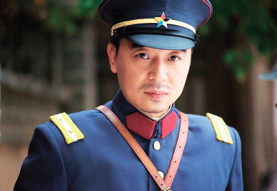 張晞臨飾演的“二哥”標(biāo)準(zhǔn)照 張晞臨飾演的“二哥”標(biāo)準(zhǔn)照