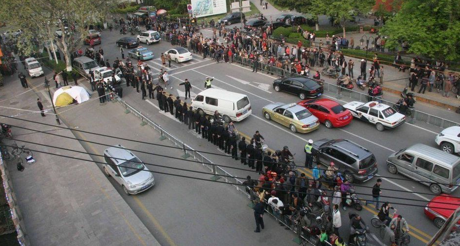 南京麻將攤主20余斧頭砍死客戶(hù)