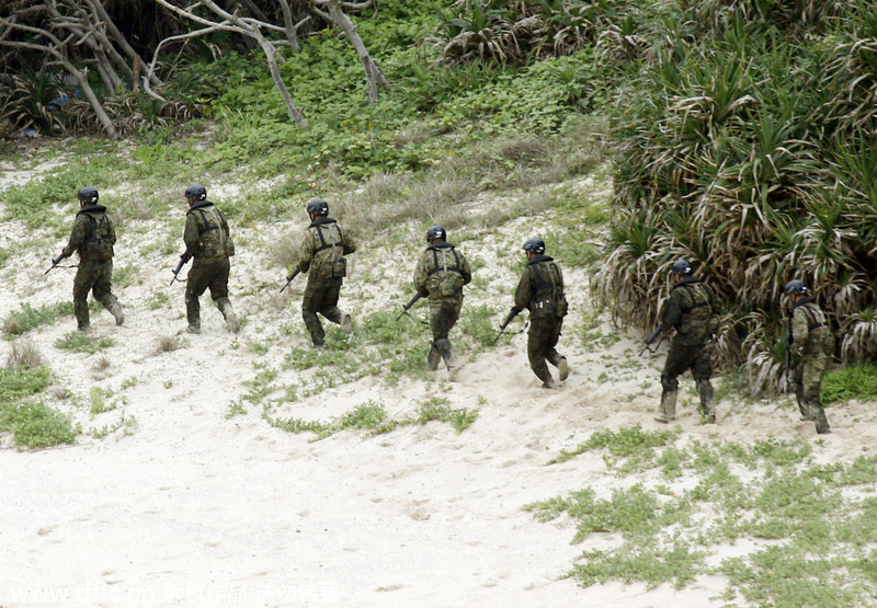 日在距中國最近無人島實施演習(xí) 日在距中國最近無人島實施演習(xí)